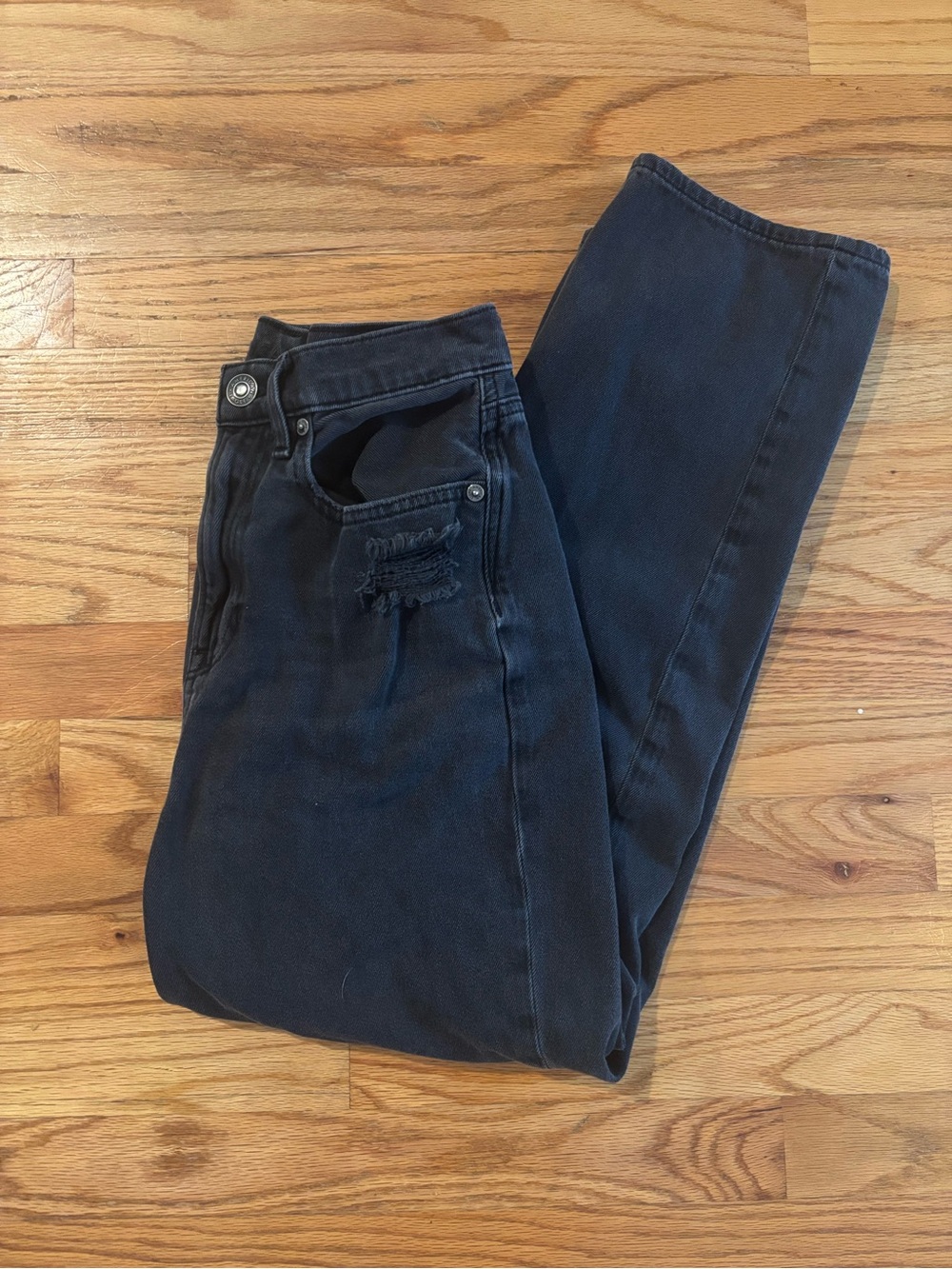 American Eagle Distressed Black Denim Jeans